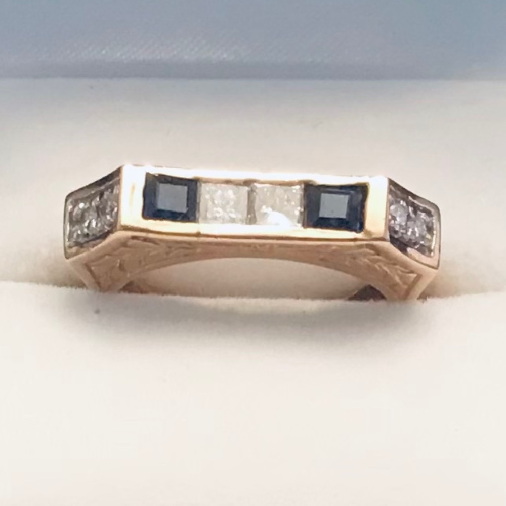 Solid 14K Yellow Gold Diamond & Sapphire Ring